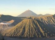 Mau Ikut Trekking Menyusuri Kaldera Bromo Tengger Semeru? Begini Caranya