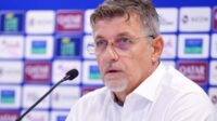 Pelatih Bahrain Lagi-lagi Sindir PSSI, Negara 300 Juta Jiwa Ambil Pemain Belanda untuk Timnas Indonesia