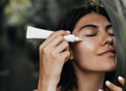 5 Rekomendasi Sunscreen dengan Efek Tone-Up, Bikin Wajah Cerah Tanpa Makeup