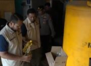 Pabrik Rumahan Minyakita Palsu Digerebek Satgas Pangan di Sampang dan Surabaya