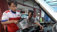 Pengemudi Wanita Wajib Tahu, Ini Kebiasaan yang Bisa Membuat Aki Mobil Cepat Tekor