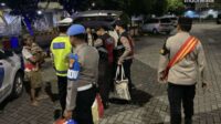 Satu Keluarga Terlantar di Pelabuhan Tanjung Priok, Polisi Gercep Bantu Pulangkan ke Rumahnya