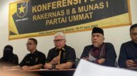 Amien Rais Sembrono dan Bar-bar!