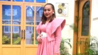 Sebelum Divonis Kanker Payudara Mpok Alpa Sempat Keluhkan Benjolan di Sekitar Payudara, Namun Enggan Periksa