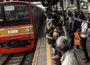 Kelas Menengah Menyusut, Apa yang Terjadi dengan Dunia Kerja Indonesia?