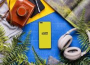 10 HP Traveling yang Tahan untuk Berbagai Kondisi, dari Pantai hingga Pegunungan