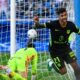Dramatis! Gol Menit Akhir Cristian Romero Bawa Atletico Madrid Tekuk Alaves 2-1